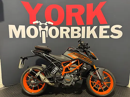 2023 KTM 125 Duke
