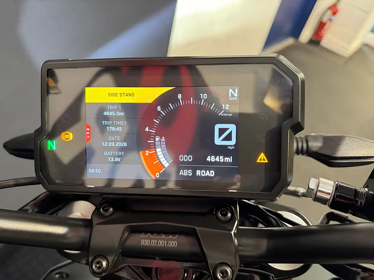 Used 2023 Ktm 125 Duke - Interior and Exterior details 13