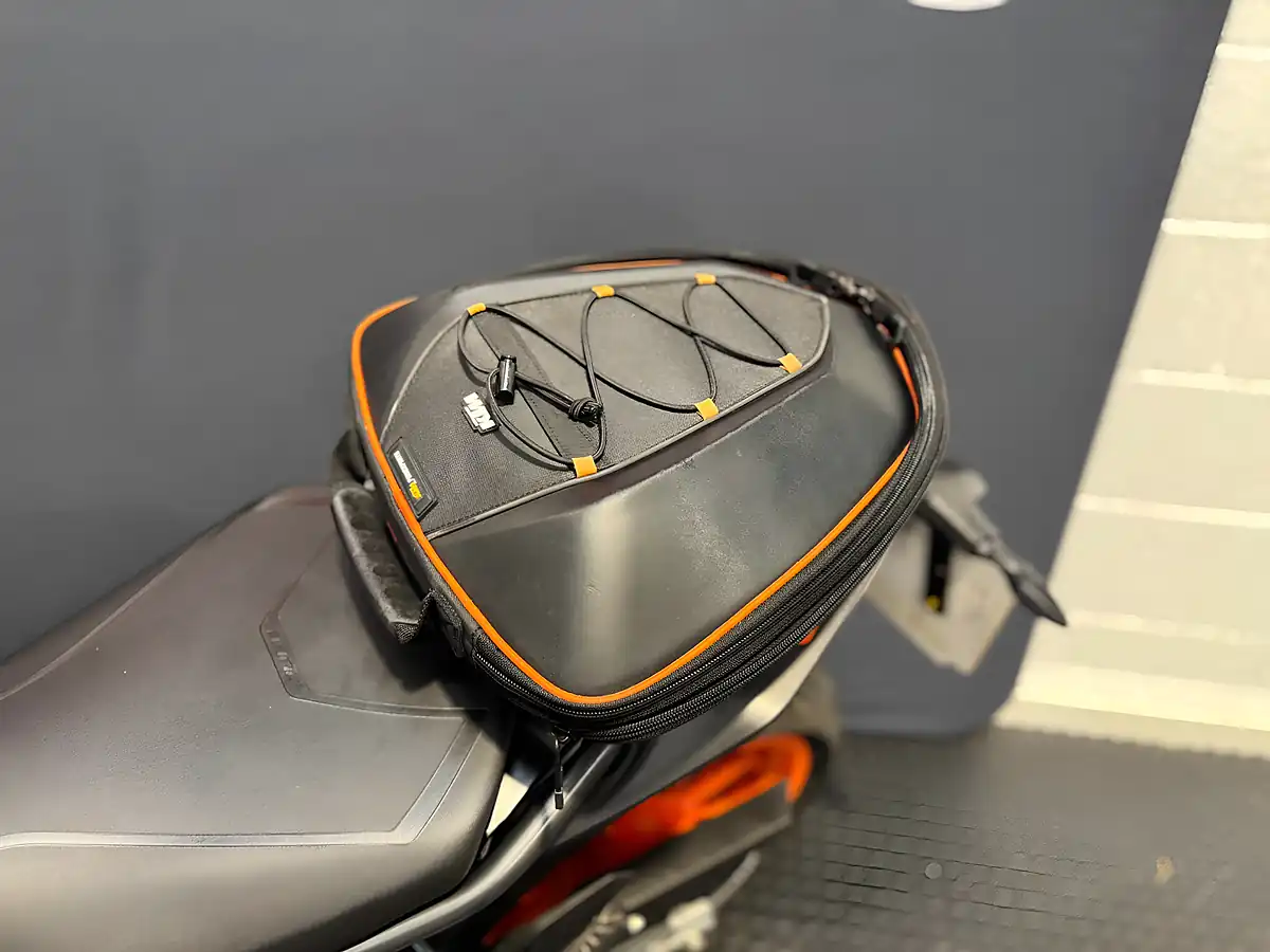 Used 2023 Ktm 125 Duke - Interior and Exterior details 19