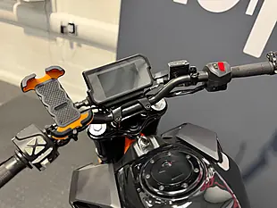 Used 2023 Ktm 125 Duke - Interior and Exterior details 20