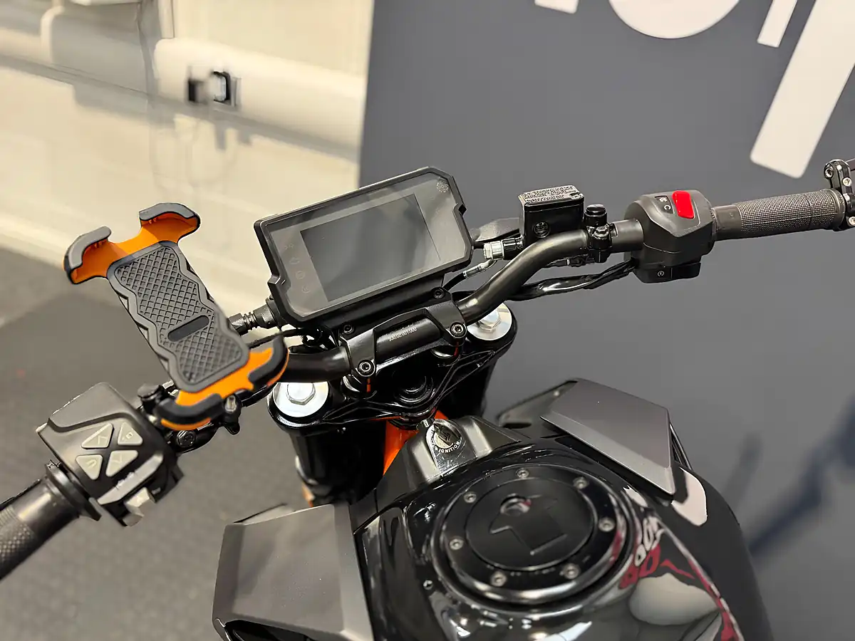 Used 2023 Ktm 125 Duke - Interior and Exterior details 20