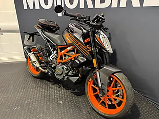 Used 2023 Ktm 125 Duke - Interior and Exterior details 5