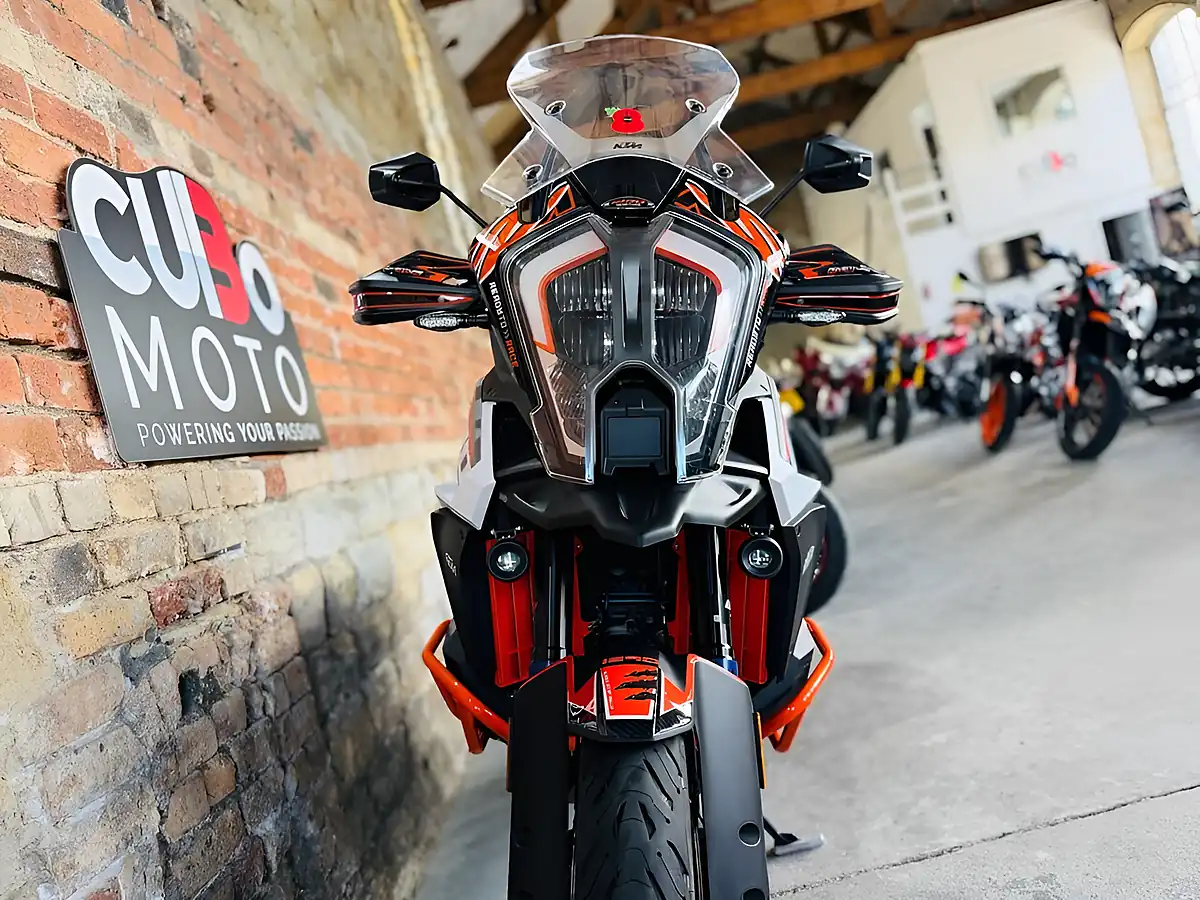 Used 2023 Ktm 1290 Super Adventure S Tech Pack Grey - Interior and Exterior details 19