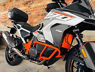 Used 2023 Ktm 1290 Super Adventure S Tech Pack Grey - Interior and Exterior details 6