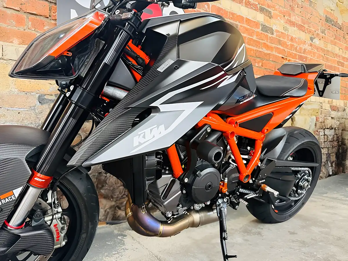 Used 2023 Ktm 1290 Super Duke Rr Special Edition Black - Interior and Exterior details 15