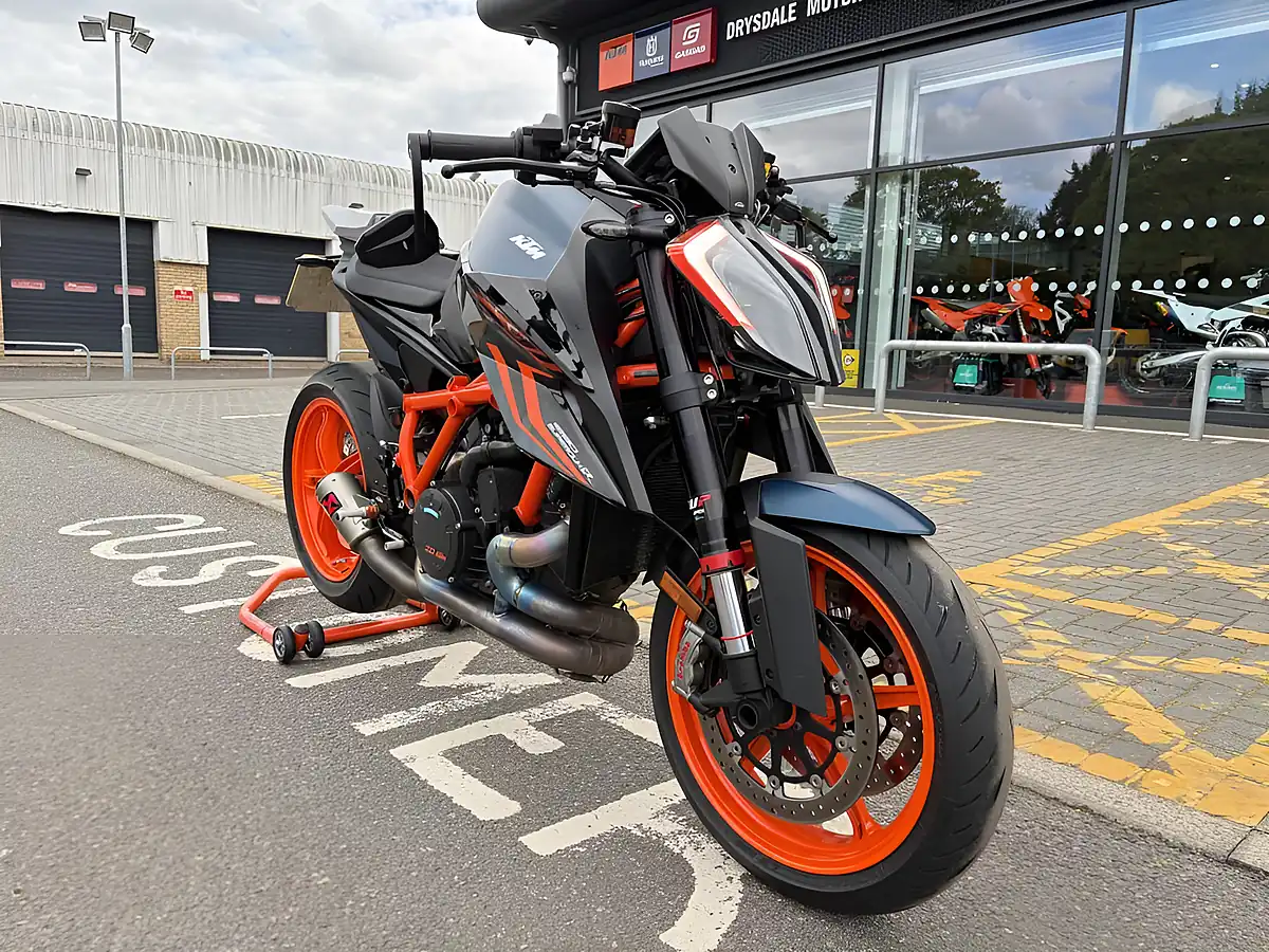 Used 2023 Ktm 1290 Superduke R Black - Interior and Exterior details 10