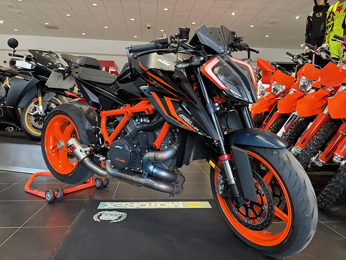 Used 2023 Ktm 1290 Superduke R Black - Interior and Exterior details 6