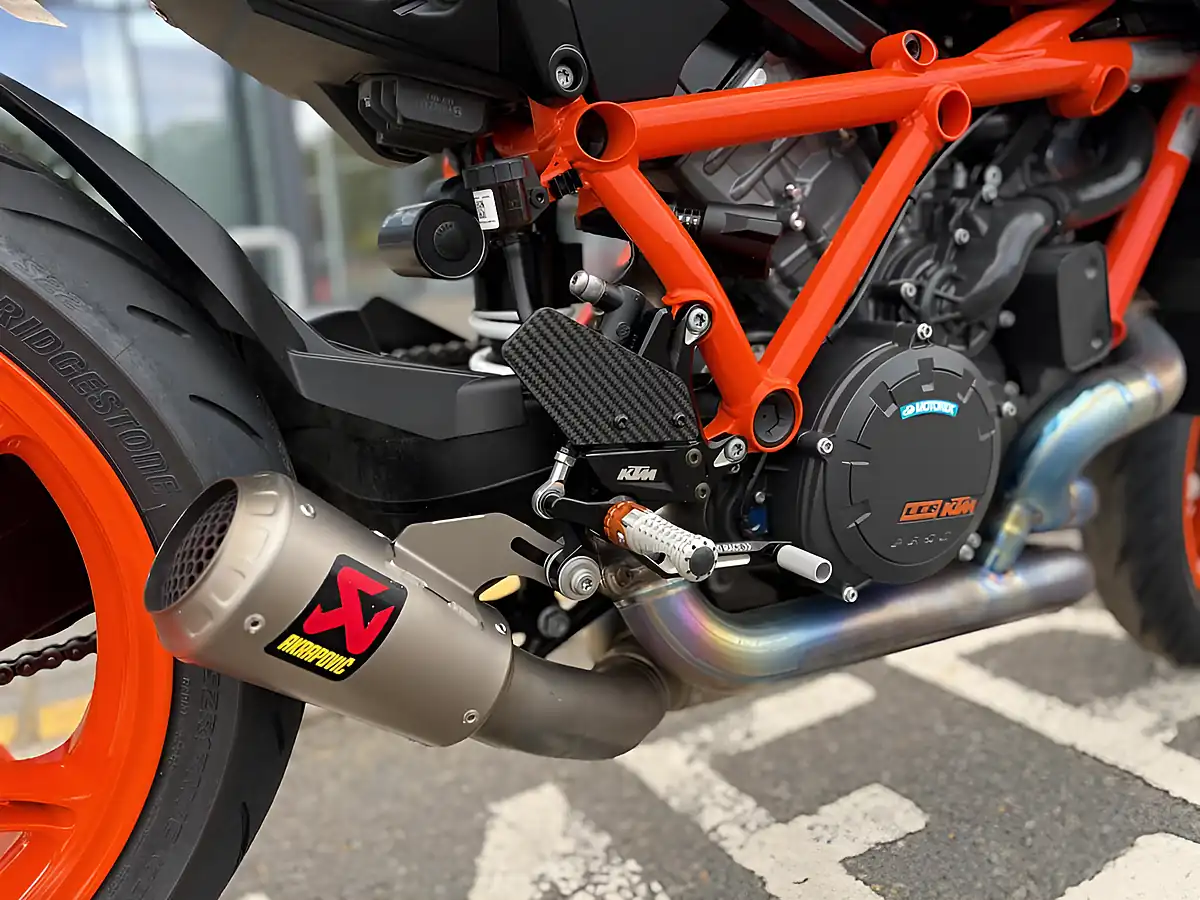 Used 2023 Ktm 1290 Superduke R Black - Interior and Exterior details 7