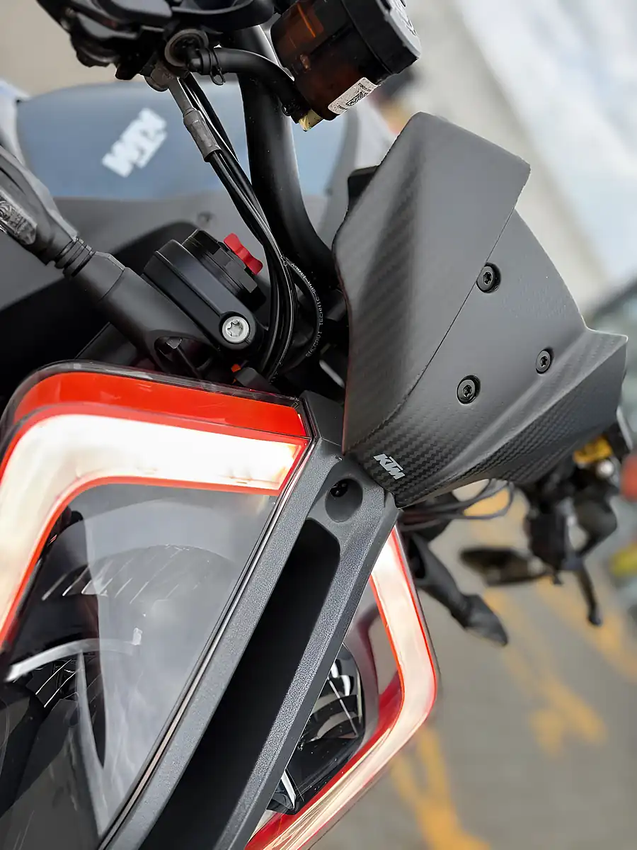 Used 2023 Ktm 1290 Superduke R Black - Interior and Exterior details 9