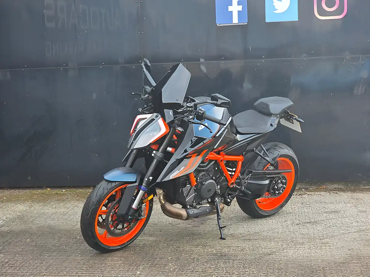 Used 2023 Ktm 1290 Superduke R Evo R Evo Blue/Orange - Interior and Exterior details 7