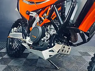 Used 2023 Ktm 690 Enduro R Orange - Interior and Exterior details 10