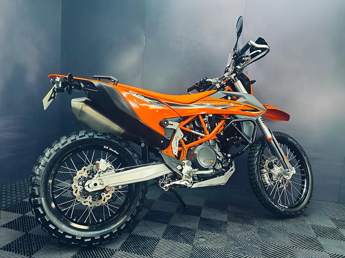Used 2023 Ktm 690 Enduro R Orange - Interior and Exterior details 12