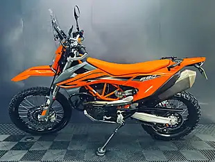 Used 2023 Ktm 690 Enduro R Orange - Interior and Exterior details 3