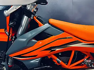 Used 2023 Ktm 690 Enduro R Orange - Interior and Exterior details 6