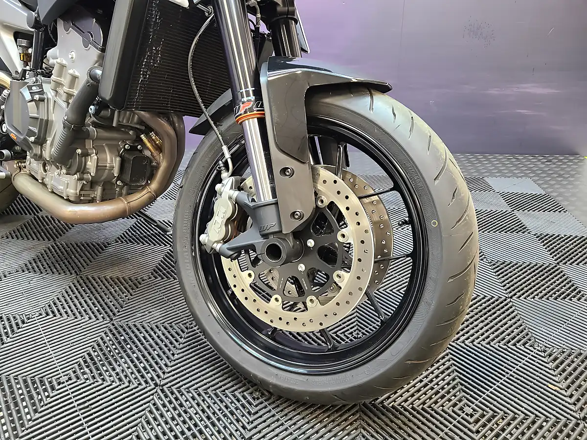 Used 2023 Ktm 790 Duke L Grey - Interior and Exterior details 15