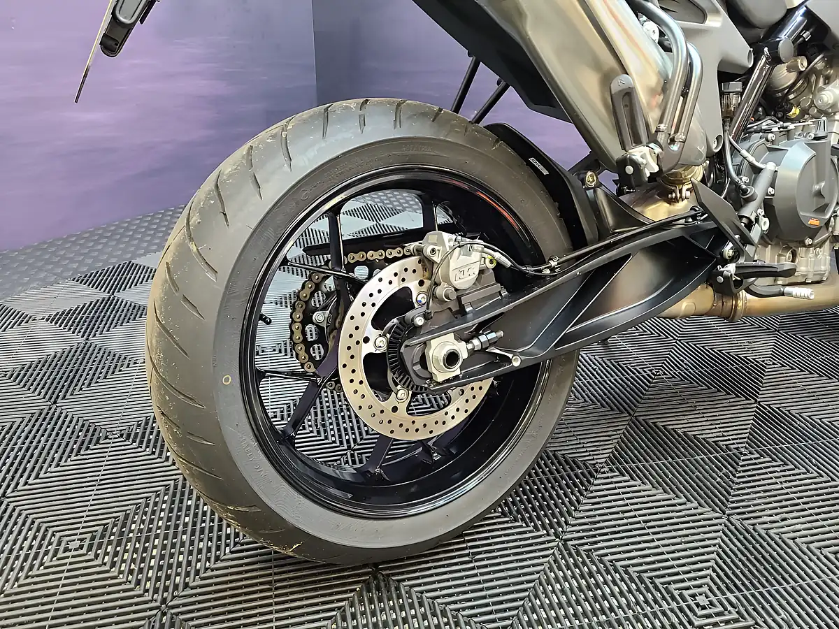 Used 2023 Ktm 790 Duke L Grey - Interior and Exterior details 17