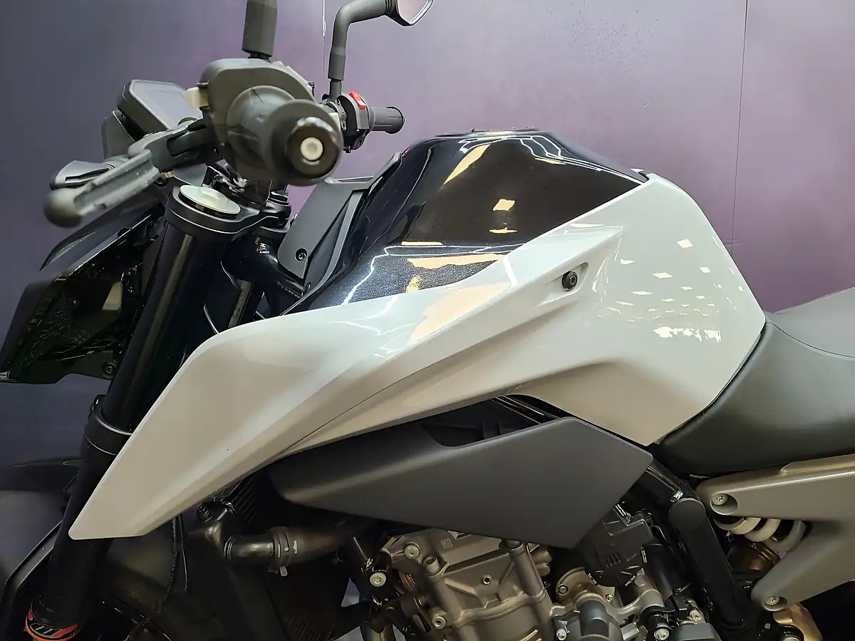 Used 2023 Ktm 790 Duke L Grey - Interior and Exterior details 9