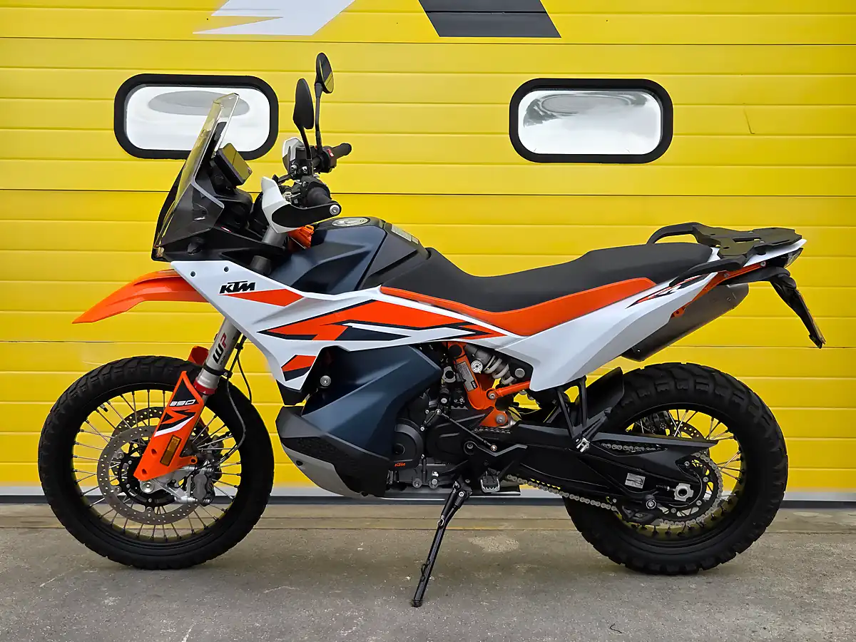 Used 2023 Ktm 890 Adventure Orange - Interior and Exterior details 5
