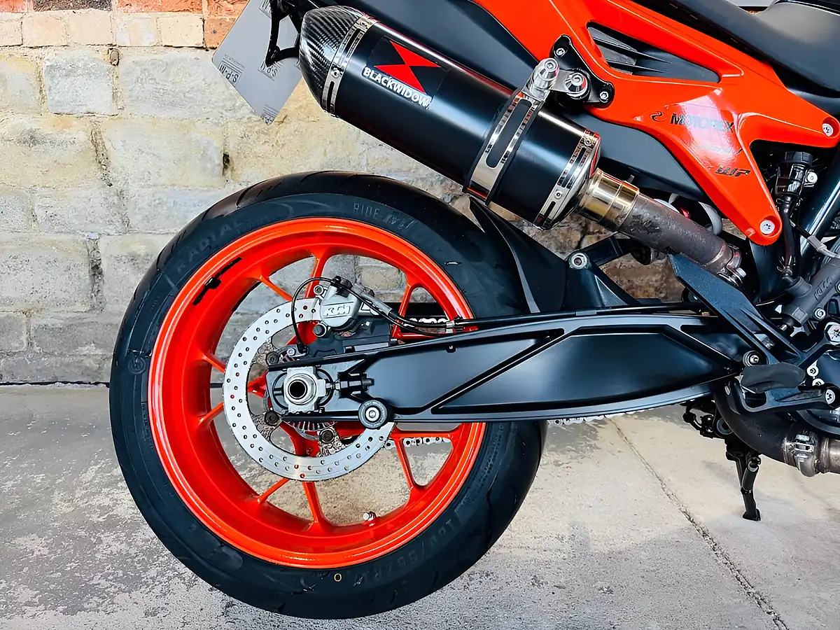Used 2023 Ktm 890 Duke Gp Black - Interior and Exterior details 10