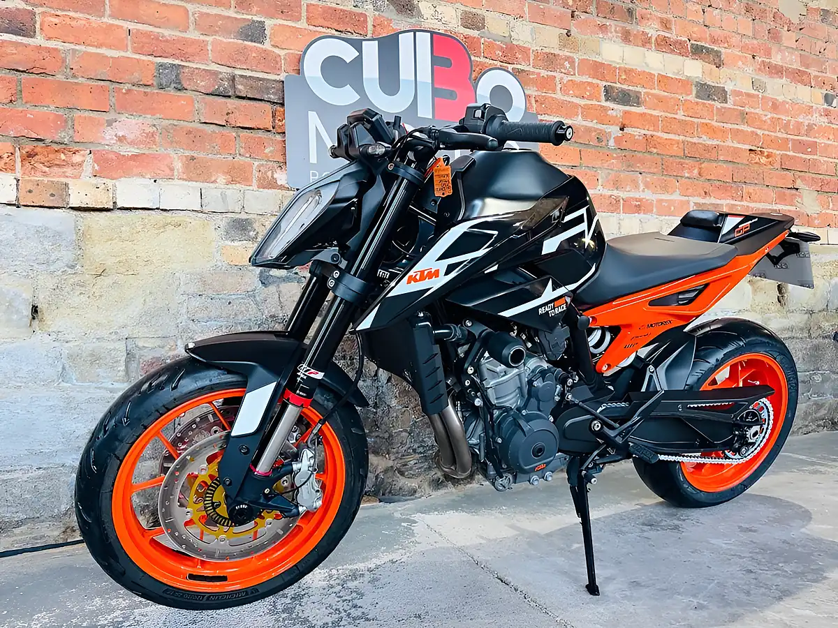 Used 2023 Ktm 890 Duke Gp Black - Interior and Exterior details 12