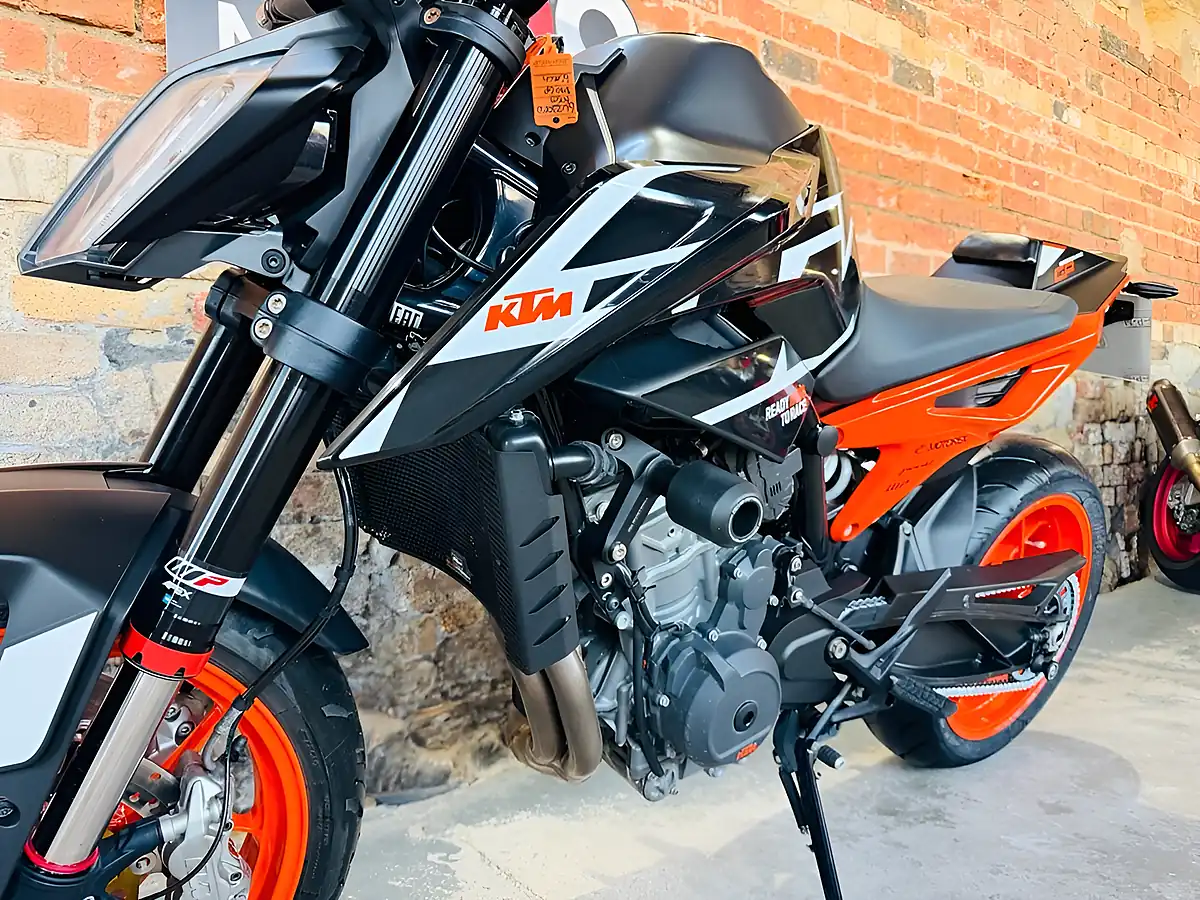 Used 2023 Ktm 890 Duke Gp Black - Interior and Exterior details 15