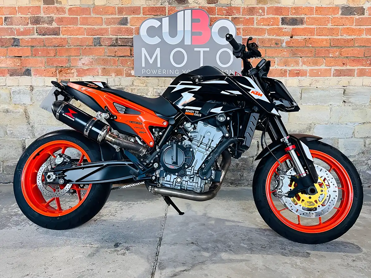 Used 2023 Ktm 890 Duke Gp Black - Interior and Exterior details 2