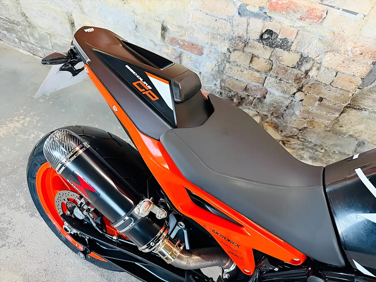 Used 2023 Ktm 890 Duke Gp Black - Interior and Exterior details 9