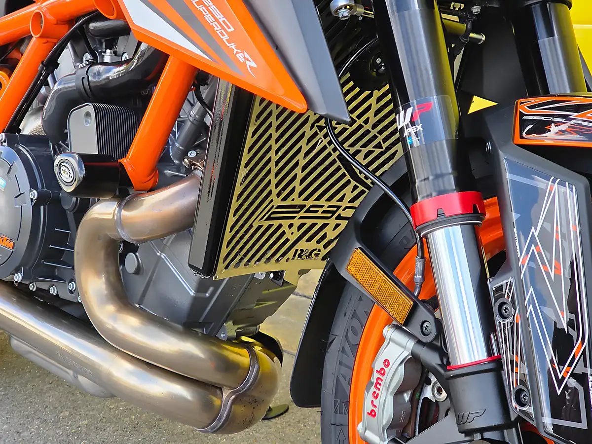 Used 2023 Ktm Duke Super Duke R Orange - Interior and Exterior details 10