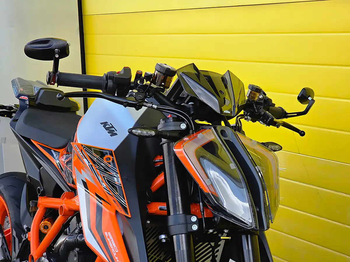 Used 2023 Ktm Duke Super Duke R Orange - Interior and Exterior details 14