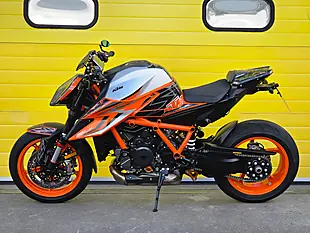 Used 2023 Ktm Duke Super Duke R Orange - Interior and Exterior details 15