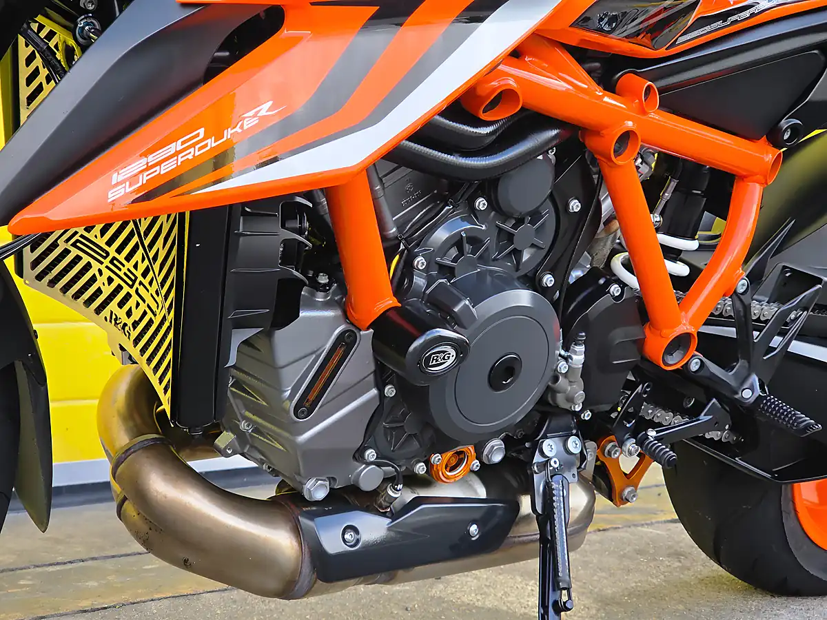 Used 2023 Ktm Duke Super Duke R Orange - Interior and Exterior details 19
