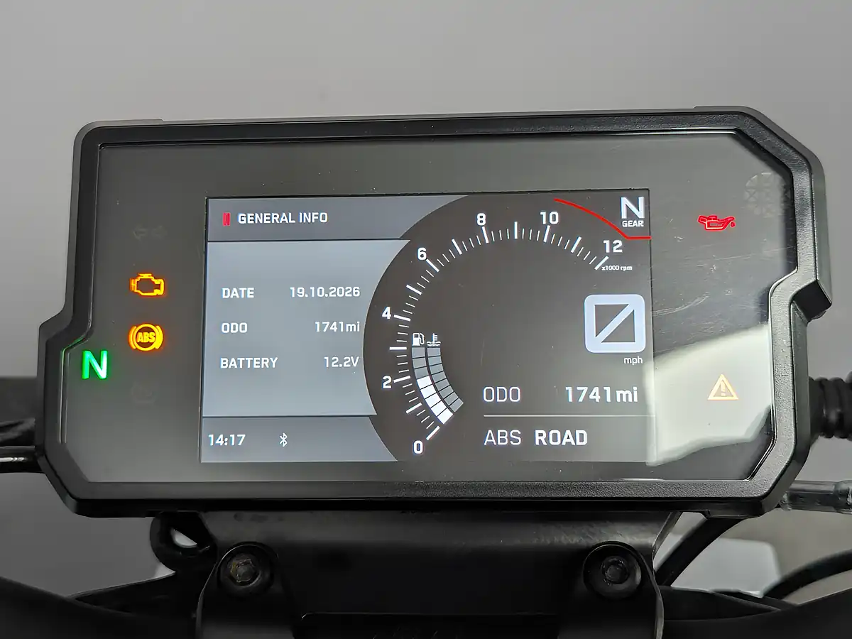 Used 2023 Ktm Duke White - Interior and Exterior details 10