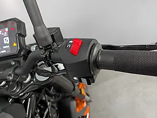 Used 2023 Ktm Duke White - Interior and Exterior details 19