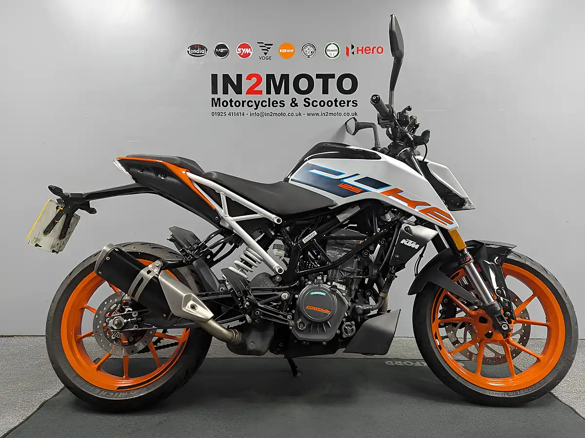 Used 2023 Ktm Duke White - Interior and Exterior details 2
