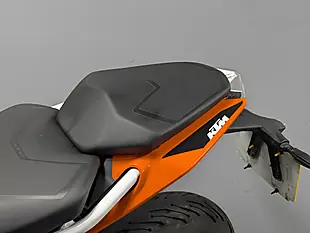Used 2023 Ktm Duke White - Interior and Exterior details 9
