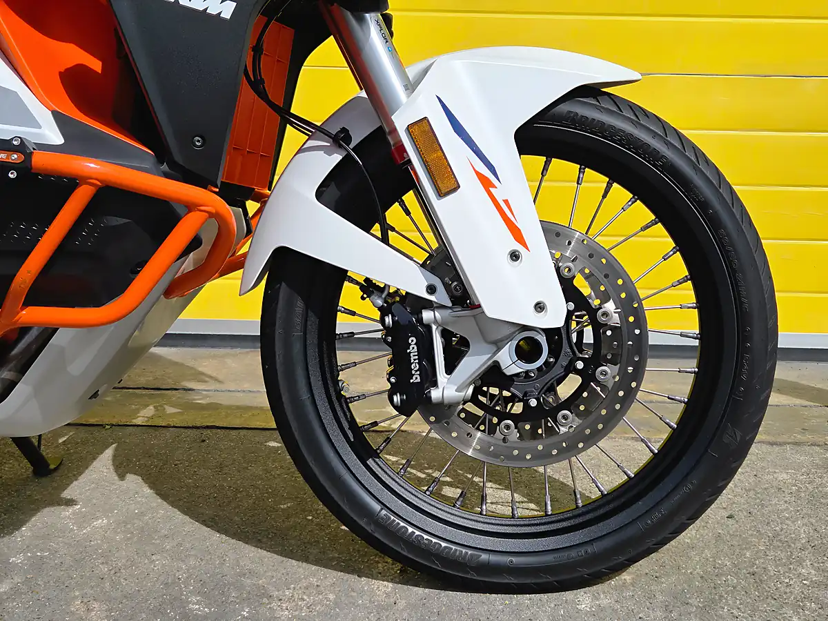 Used 2023 Ktm Super Adventure R Orange - Interior and Exterior details 12