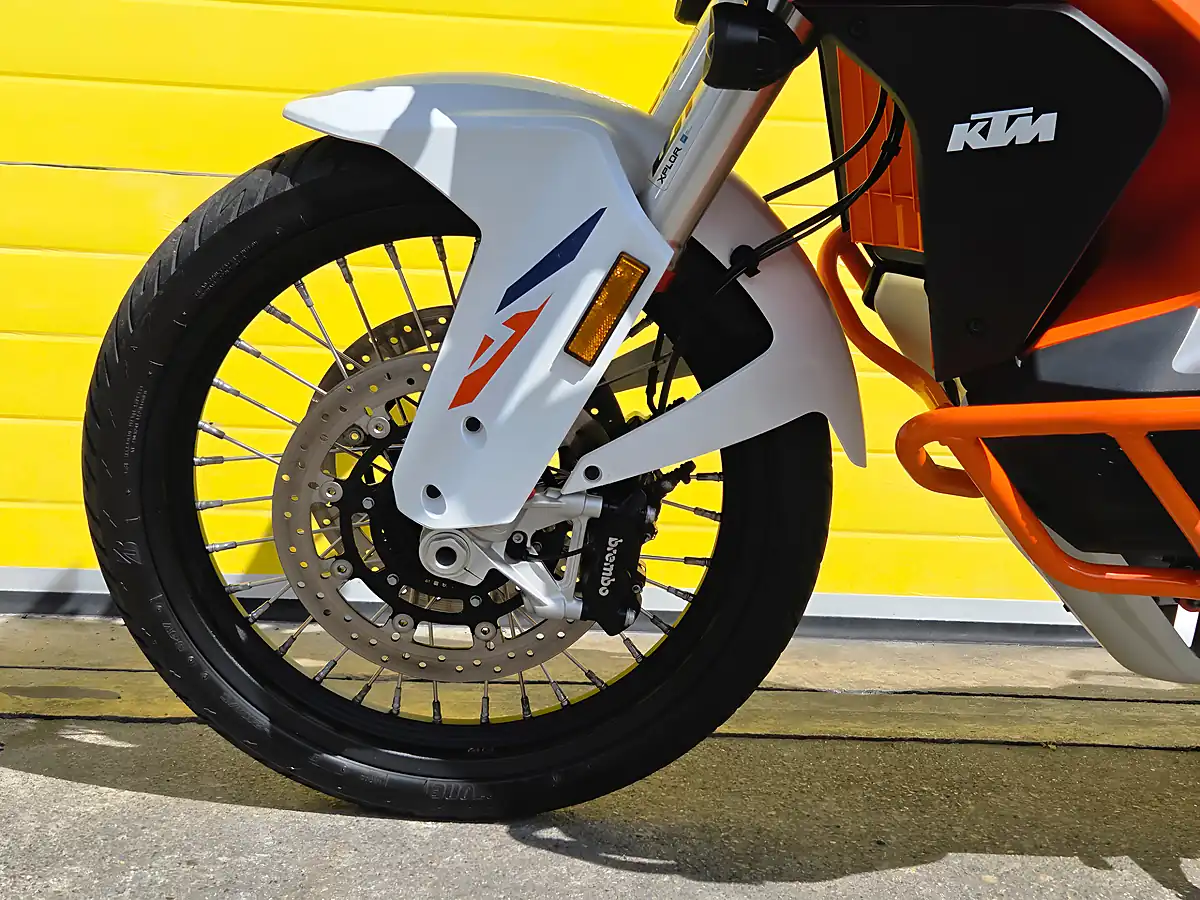 Used 2023 Ktm Super Adventure R Orange - Interior and Exterior details 13