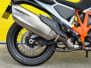 Used 2023 Ktm Super Adventure R Orange - Interior and Exterior details 8