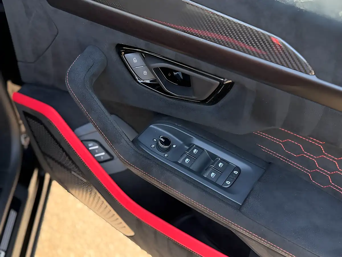 Used 2023 Lamborghini Urus Performante Black - Interior and Exterior details 12