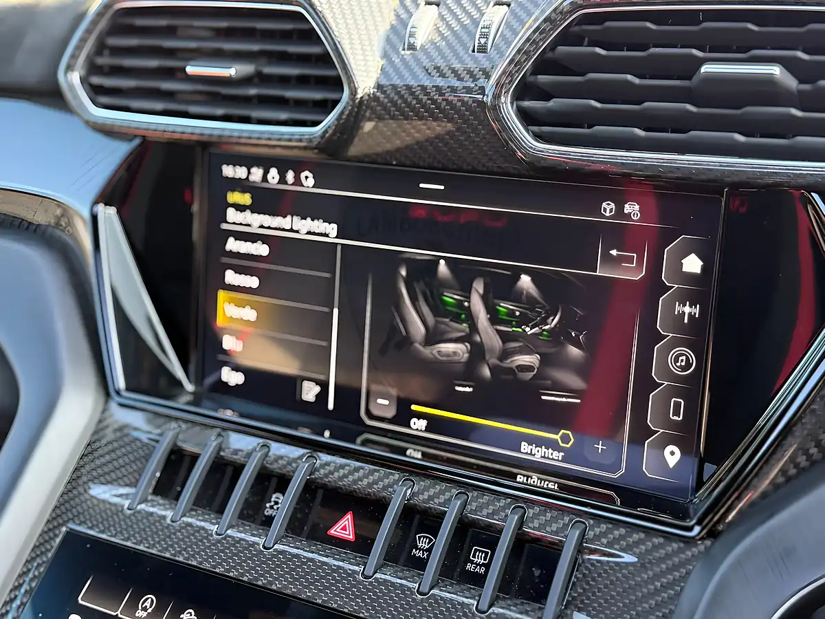 Used 2023 Lamborghini Urus Performante Black - Interior and Exterior details 15