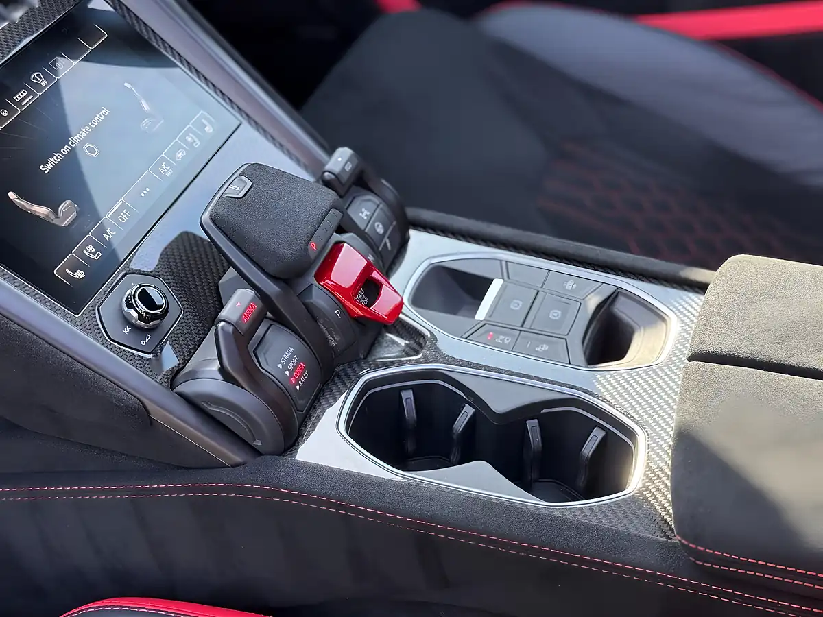 Used 2023 Lamborghini Urus Performante Black - Interior and Exterior details 18