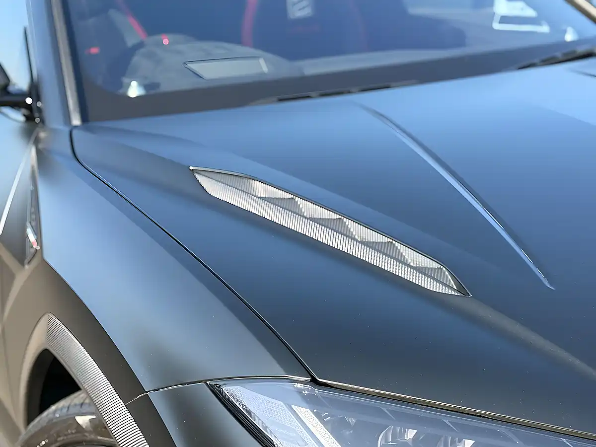 Used 2023 Lamborghini Urus Performante Black - Interior and Exterior details 5