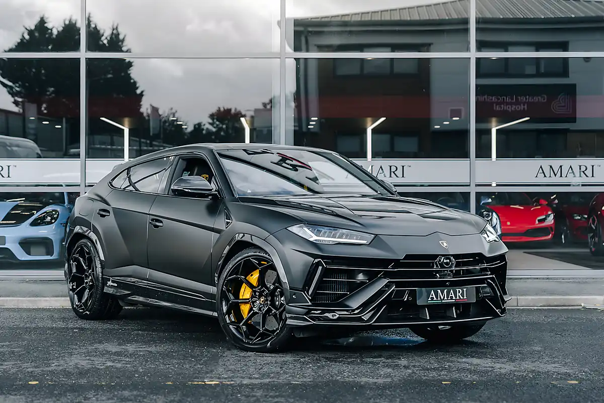 Used 2023 Lamborghini Urus Performante Nero Helene (matte Ppf) - Front View