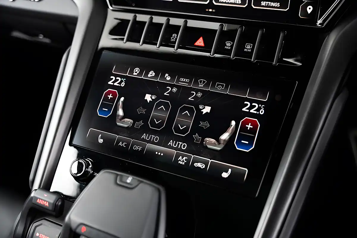 Used 2023 Lamborghini Urus S Black - Interior and Exterior details 18