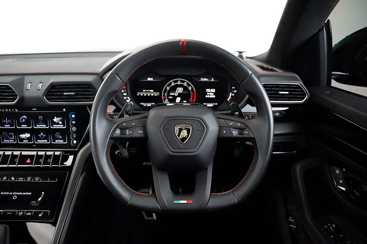 Used 2023 Lamborghini Urus S Black - Interior and Exterior details 9