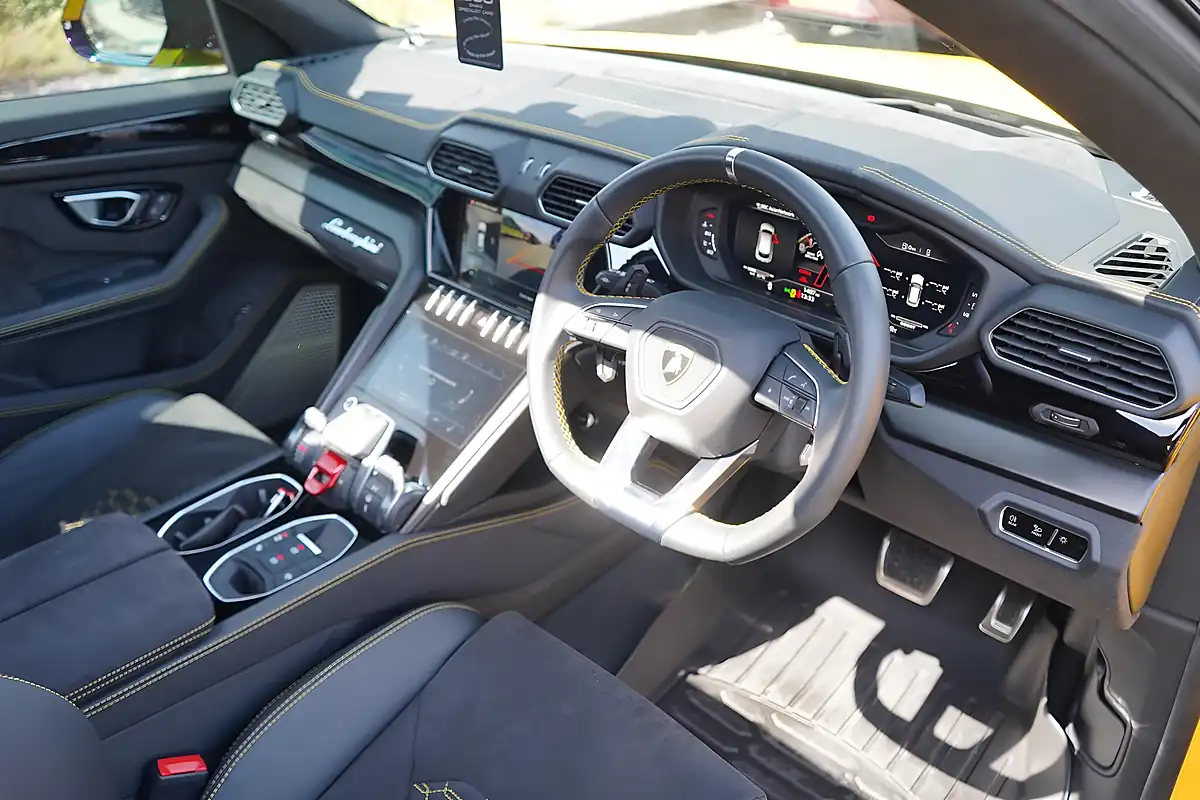 Used 2023 Lamborghini Urus S Yellow - Interior and Exterior details 13