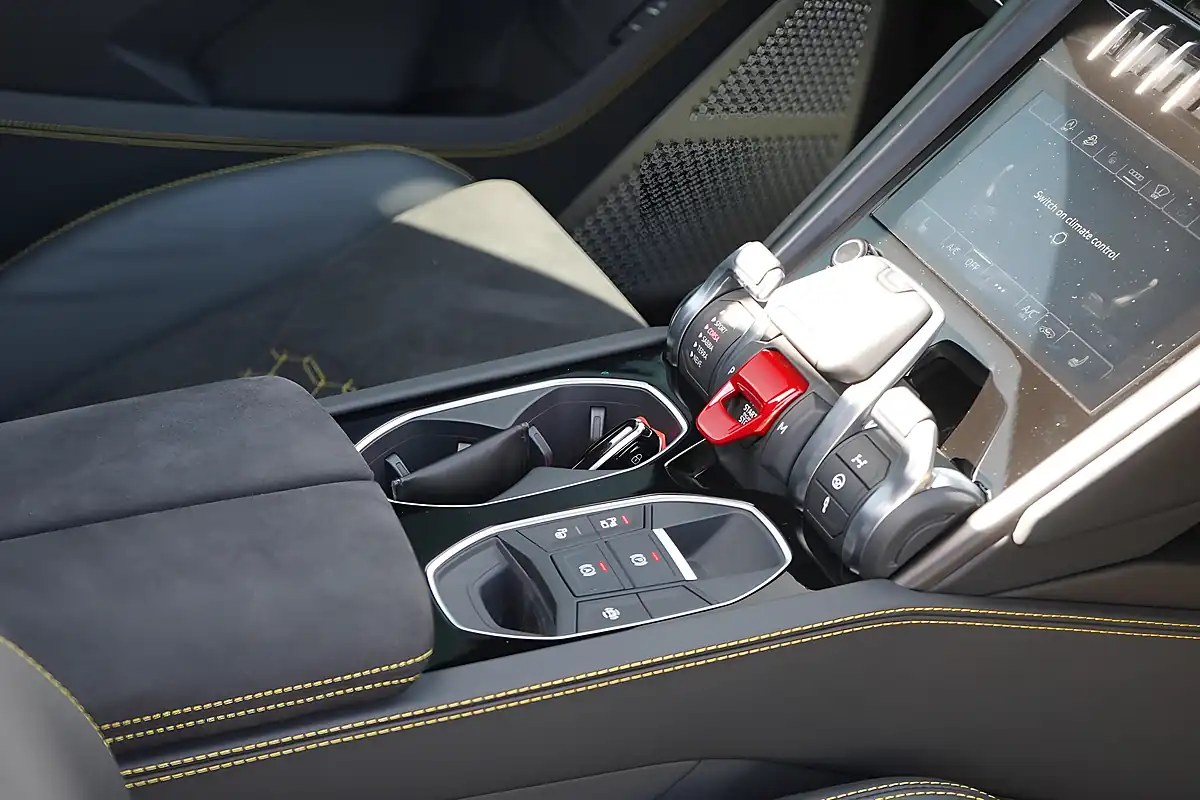 Used 2023 Lamborghini Urus S Yellow - Interior and Exterior details 14