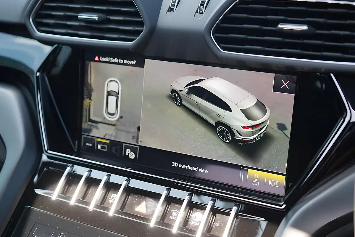 Used 2023 Lamborghini Urus S Yellow - Interior and Exterior details 17