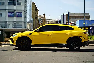 Used 2023 Lamborghini Urus S Yellow - Interior and Exterior details 8