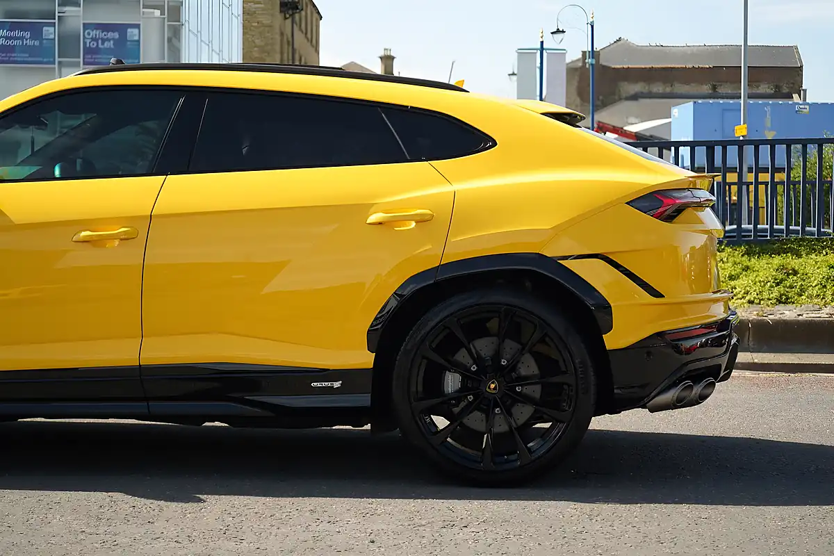Used 2023 Lamborghini Urus S Yellow - Interior and Exterior details 9